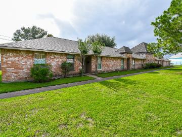 12469 Sharpview Dr, Unit 2469, Houston, TX 77072 | MLS #65033