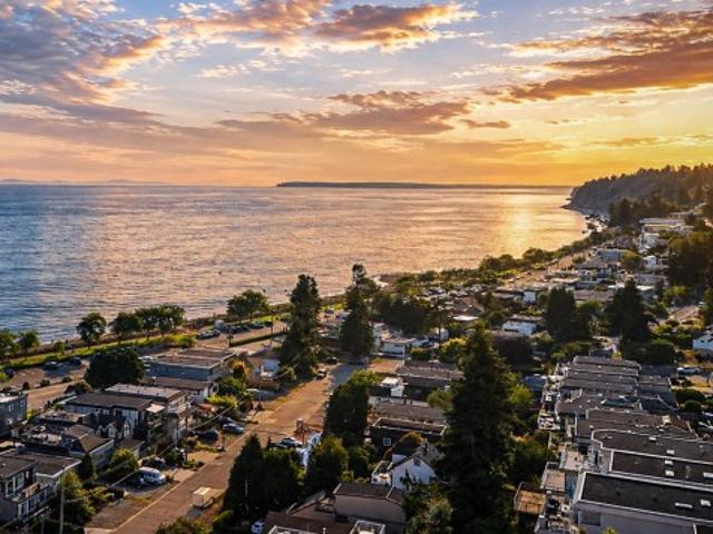 1246 Oxford St Street, White Rock, BC, V4B 5G8 house for sale | Listing ID R3174 | Royal LePage