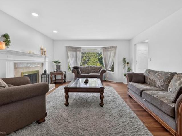 1246 A Avenue, Surrey, BC, V3X 2C7 house for sale | Listing ID R3141 | Royal LePage