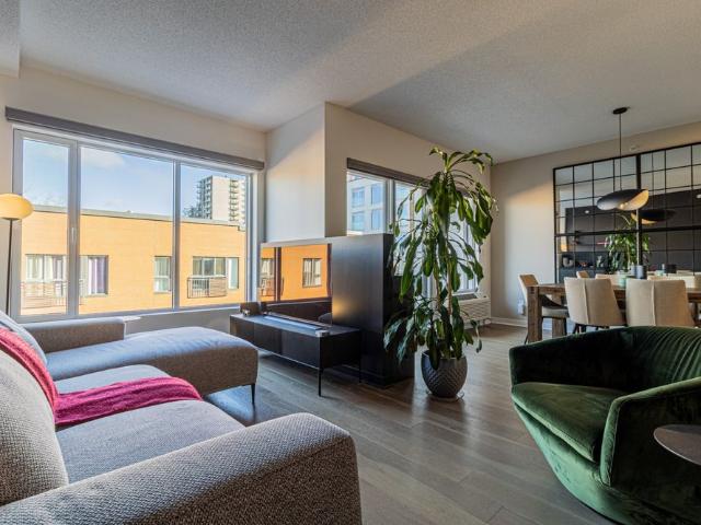 1248 Av. de l'Hôtel de Ville, Montréal Ville Marie, QC H2X