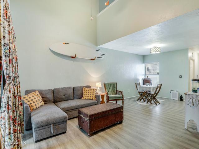 1248 Wonderwood Dr, Jacksonville, FL 32233 | MLS #2081