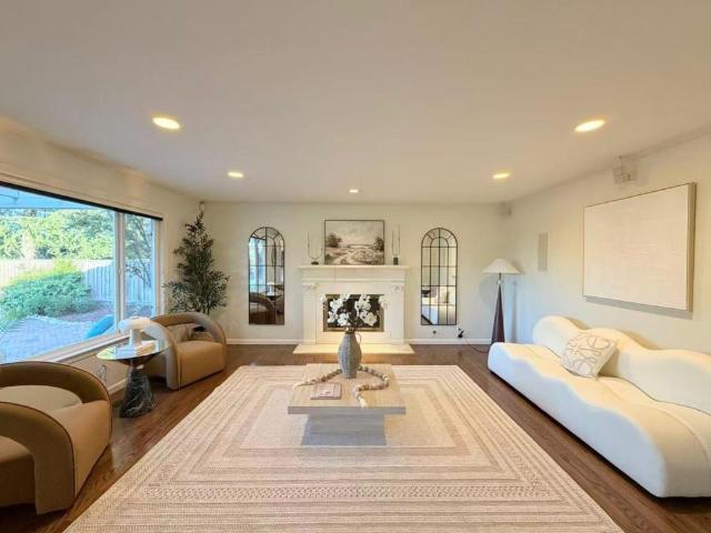12498 Sumner Drive