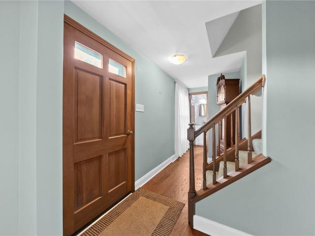 1249 Cairn Dr