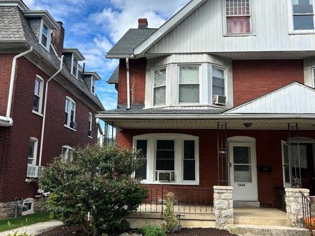 1249 E Lincoln Highway