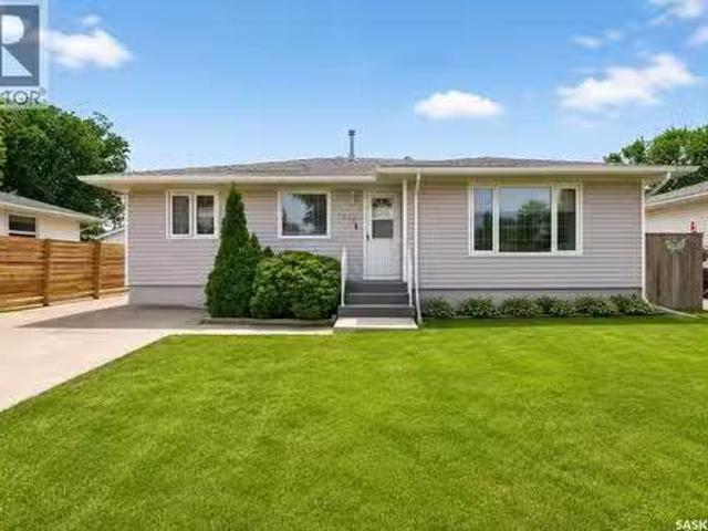 1249 Grace Street, Moose Jaw, SK, S6H 3C6 house for sale Li.