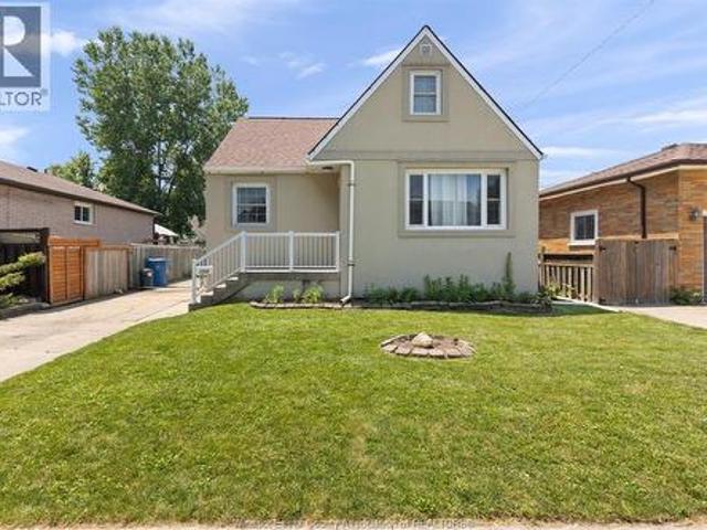 1249 Westcott, Windsor, ON, N8Y 4B9 house for sale | Listing ID 26016 | Royal LePage