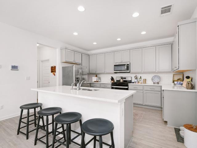 12403 Zenyatta Dr, Buda, TX 78610 | MLS #8370