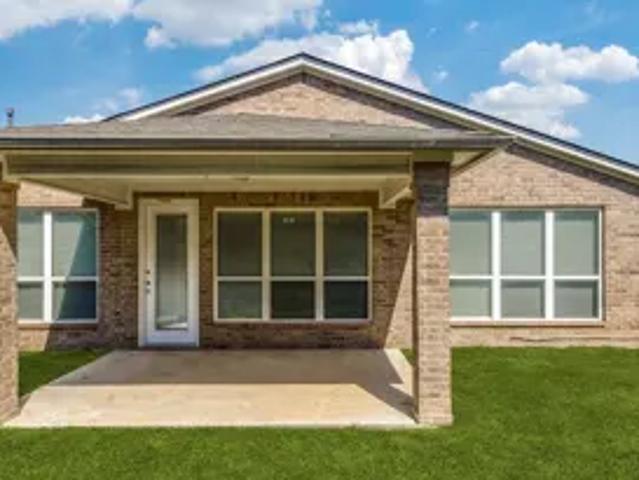 12400 Kara Lynn Pl, 3 beds, 2 full baths