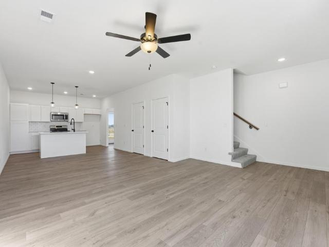 12402 S Acacia Drive