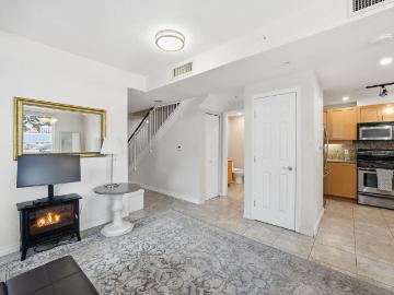 1240 India St, Unit 111, San Diego, CA 92101 | MLS #260005