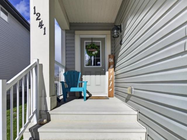 1241 Mcconachie Boulevard Nw, Edmonton, AB, T5Y 0K8 house for sale | Listing ID E4508 | Royal LePage
