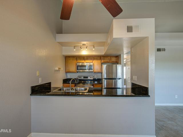 1241 N 48TH Street # 211