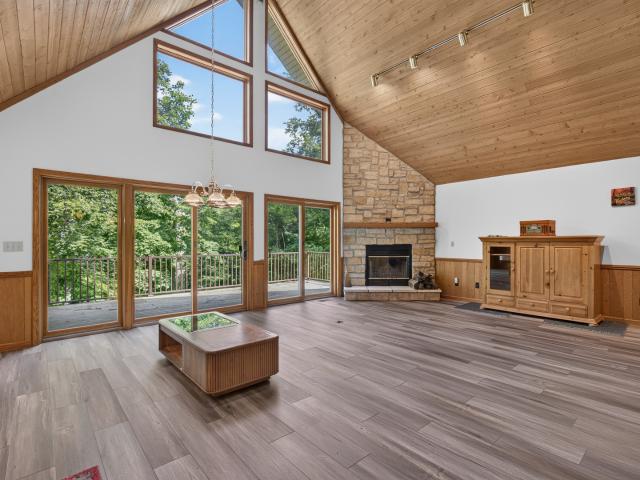 1241 Sunnyslope Drive
