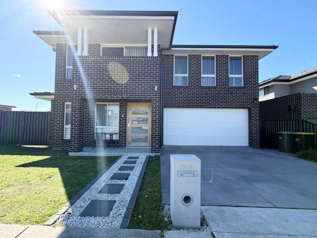 1/241 Seventh Avenue, Austral NSW