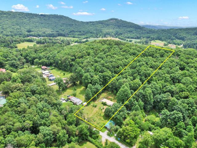 1241 Upper Cove Loop