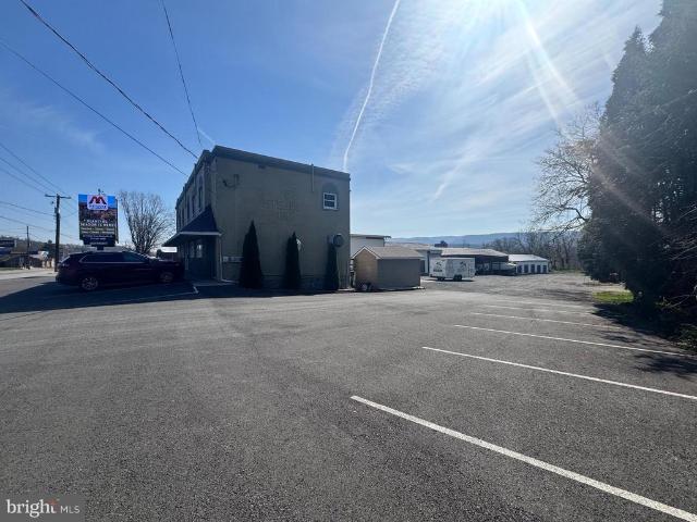 1242 W 4Th Street