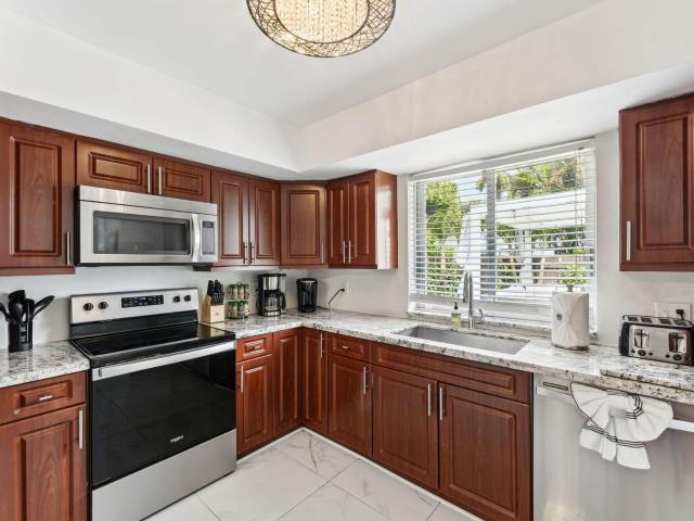 1243 Garfield Street, Hollywood, US, FL