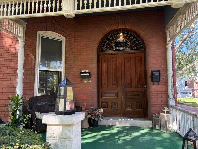 1243 Kentucky Street
