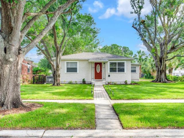 1243 55th Ave North, 3 beds, 2 full baths