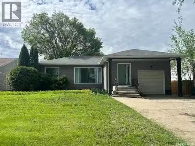 124 8Th Avenue W, Canora, SK, S0A 0L0 house for sale Listin.