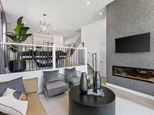 124 Corner Glen Avenue Ne, Calgary, AB, T3N 2L7 house for sa.