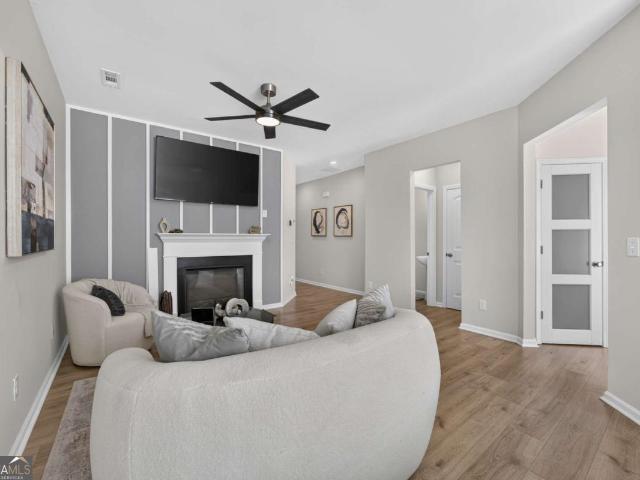 124 Chastain Way