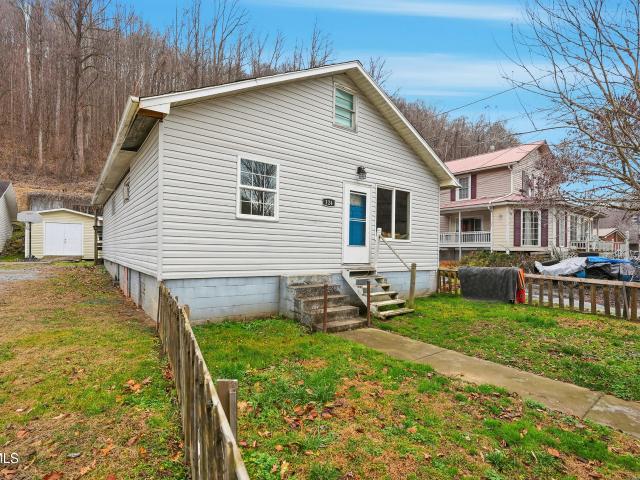 124 Clinchco Main Street