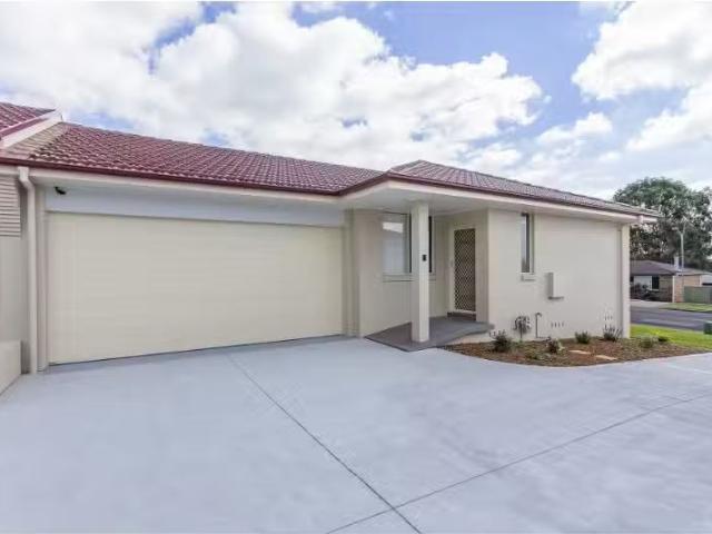 1/24 Crawford Avenue, Tenambit Apartment for rent Listed by V.
