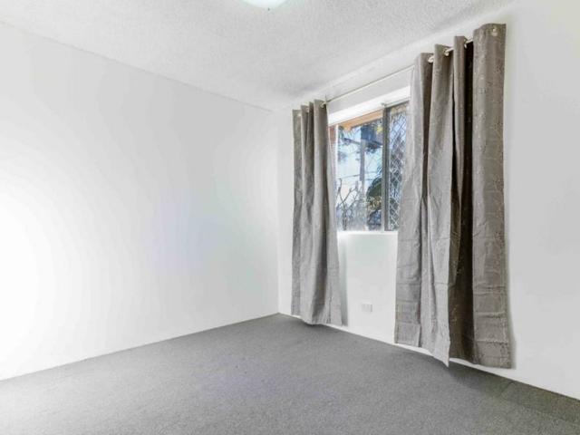 1/24 Croydon Street, TOOWONG