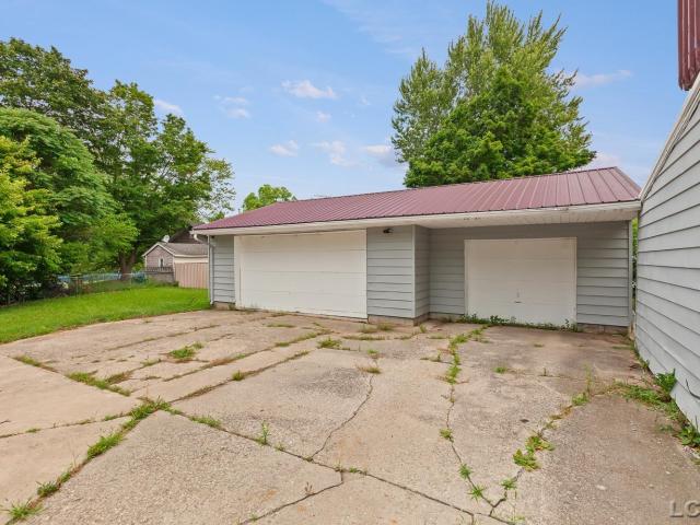 124 Bent Oak Avenue