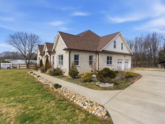 124 Gettysburg Ln, Lafayette, TN 37083 | MLS #3145