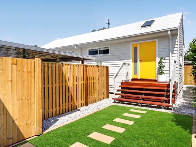 1/24 Donald Avenue, PARADISE POINT, QLD 4216