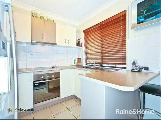 124 Dart Street, Redland Bay, QLD 4165