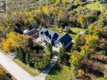 124 Dinsmore Street, Meaford, ON, N0H 2P0 house for sale | Listing ID X12741 | Royal LePage