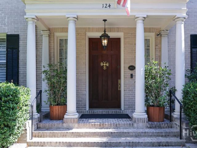 124 E 45th Street