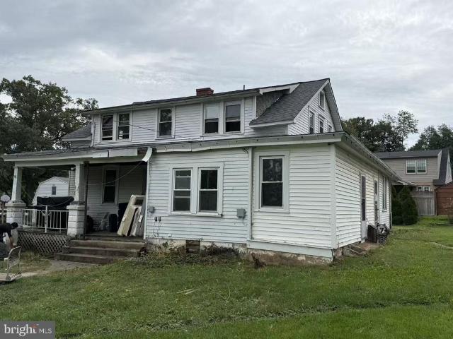 124 E Walnut Street