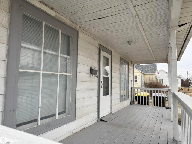 124 E Grant