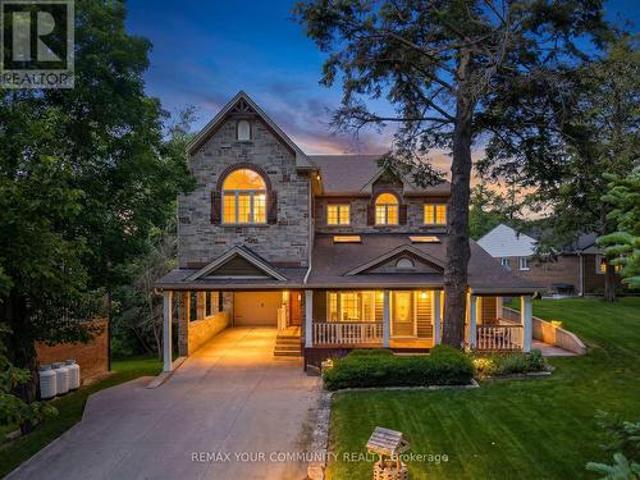 124 Elmpine Trail, King, ON, L7B 1K4 house for sale | Listing ID N13461 | Royal LePage