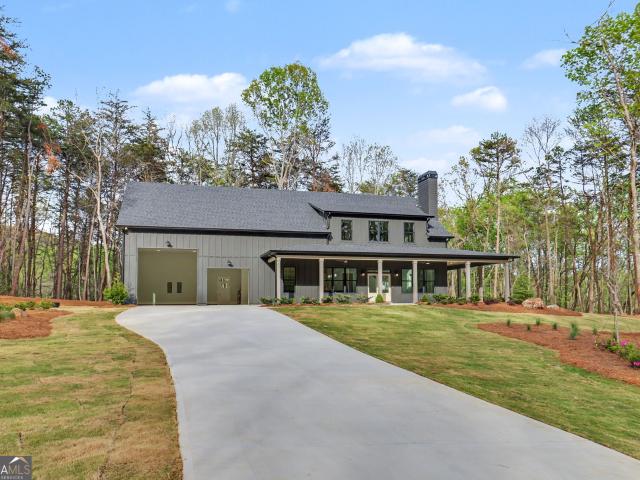 124 Fox Valley Road