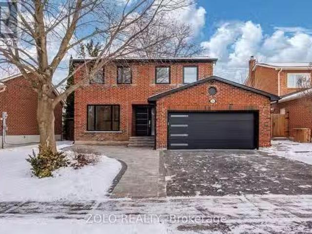 124 Kingston Road, Newmarket, ON, L3Y 5W7 house for sale Li.
