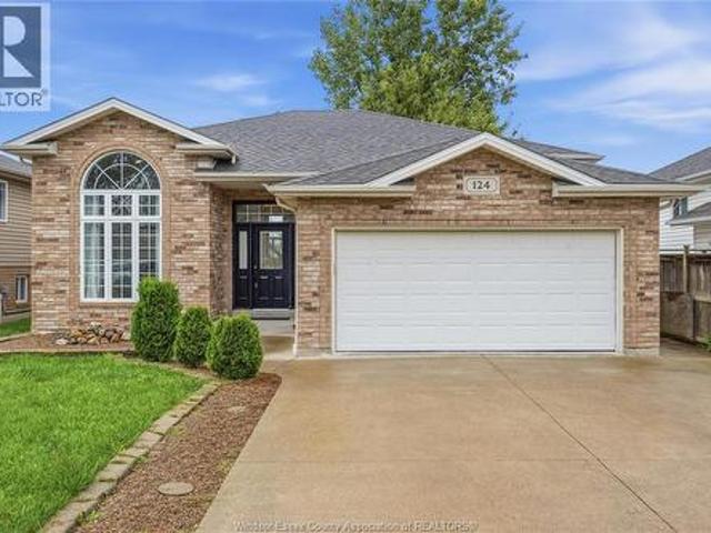 124 Higgins Crescent, Amherstburg, ON, N9V 4C6 house for sale | Listing ID 26023 | Royal LePage