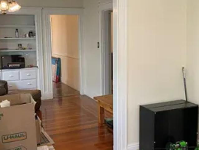 124 HILLSIDE RD, 2 beds, 1 full bath