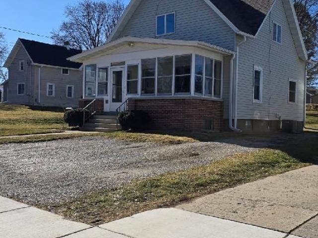 124 Juneau St, Horicon, WI 53032 | MLS #2019