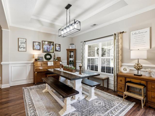 124 Old English Rd