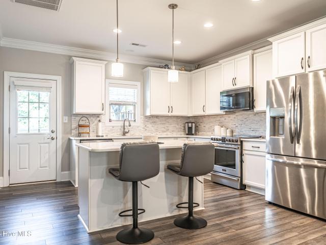 124 Lark Drive