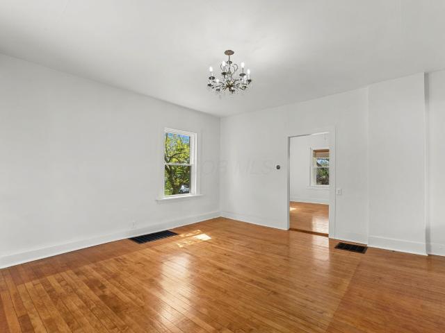 124 N Walnut Street