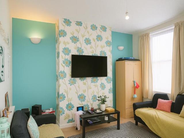 124 Noel Street, Forest Fields. 4 bed semi detached house to rent £1,993 pcm £460 pw