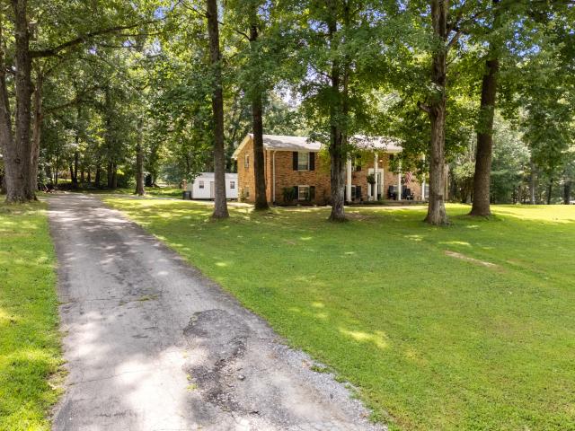124 Shadybrook Cir