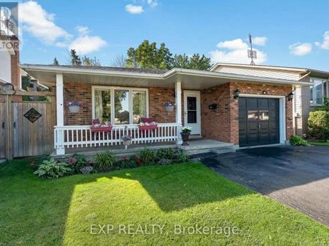 124 St Augustine Drive, St. Catharines Secord Woods, ON, L2P 3W9 house for sale | Listing ID X13789 | Royal LePage