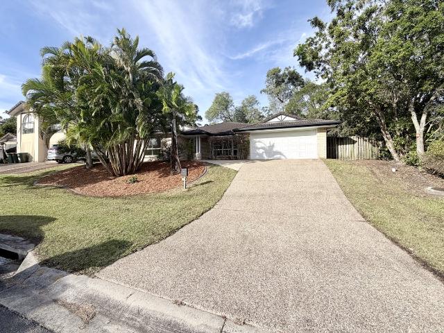 124 Pacific Pines Boulevard, Pacific Pines